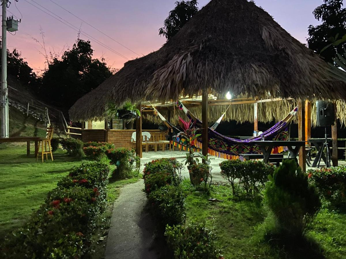 Ecohostal Palmares Del Rio Guachaca Екстер'єр фото